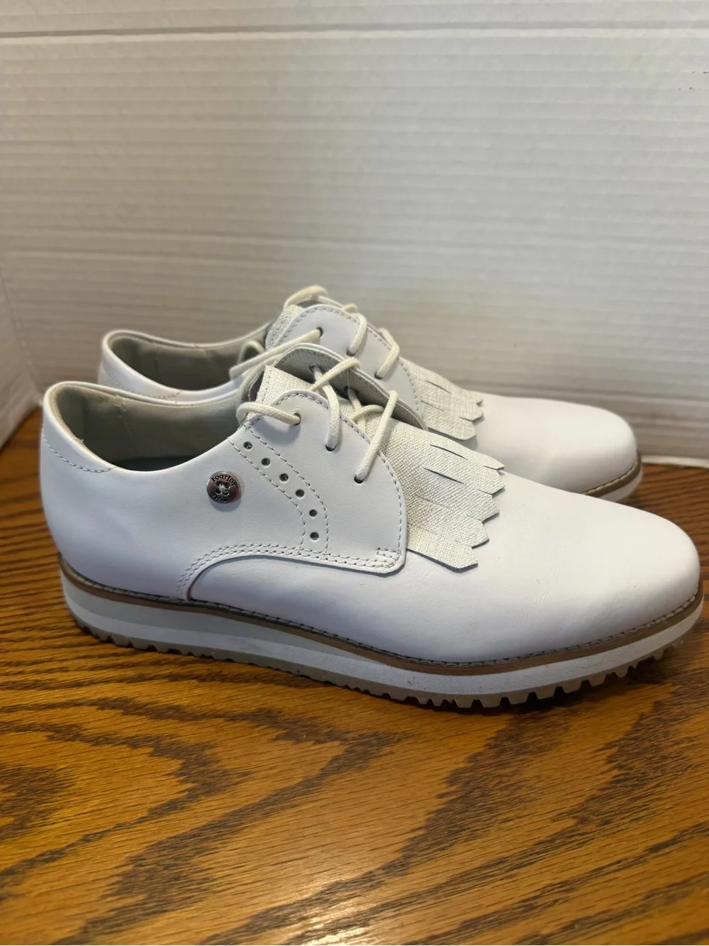 Footjoy golf shoes woman’s classic White Lace-Up Oxford Shoe with Fringe Kiltie - Picture 5 of 13